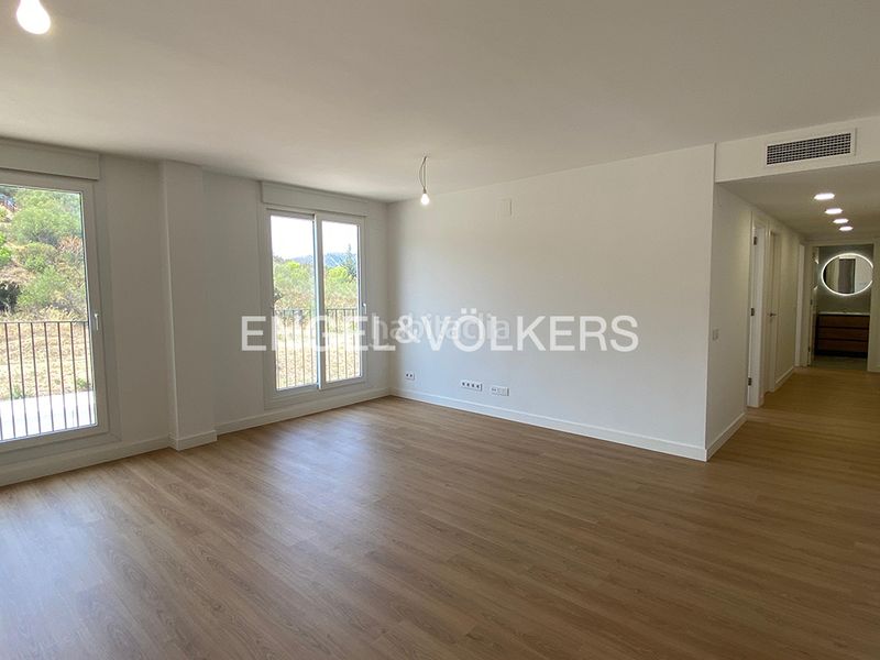 Foto 1c40c284-91fc-4f35-a936-93a916f4c372. Piso en avinguda antoni margarits 3 exclusiva - pisos de obra nueva – 3 dormitorios, plaza de aparcamiento, trastero y alta eficiencia en Llançà