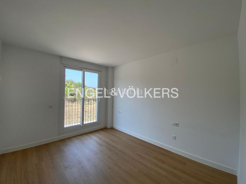 Foto 725adc2c-5fe5-439f-831c-0ddd2759e0a9. Piso en avinguda antoni margarits 3 exclusiva - pisos de obra nueva – 3 dormitorios, plaza de aparcamiento, trastero y alta eficiencia en Llançà