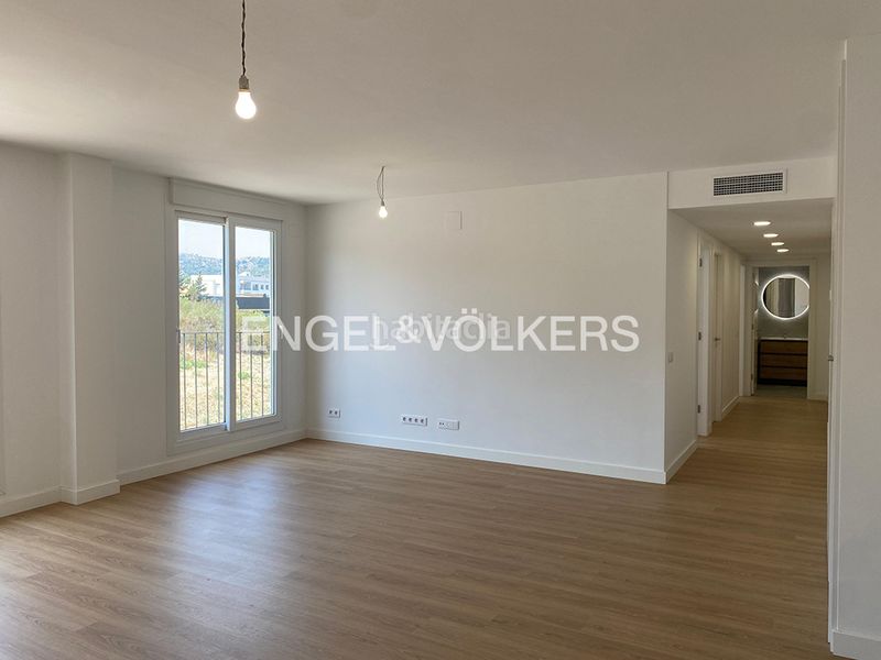 Foto 770301b6-a4d3-42c2-b1da-bb1e9d3ec556. Piso en avinguda antoni margarits 3 exclusiva - pisos de obra nueva – 3 dormitorios, plaza de aparcamiento, trastero y alta eficiencia en Llançà