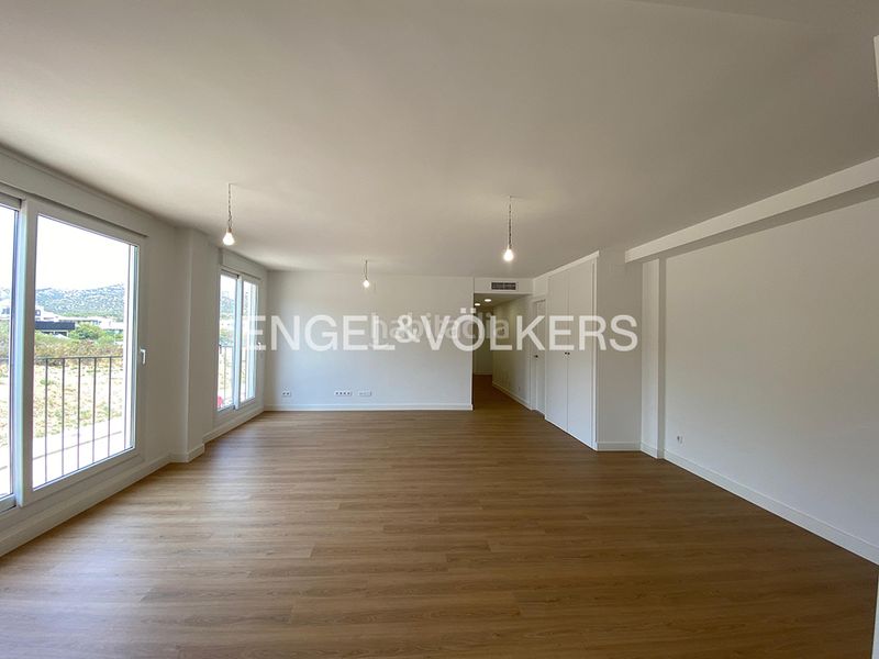 Foto f5f9bc1f-3528-4ea0-86e9-853ff64878c7. Piso en avinguda antoni margarits 3 exclusiva - pisos de obra nueva – 3 dormitorios, plaza de aparcamiento, trastero y alta eficiencia en Llançà