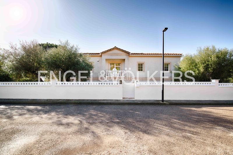 Foto 4a955a59-8f81-4f01-8a52-bae85747a437. Casa amb calefacció piscina a Pau