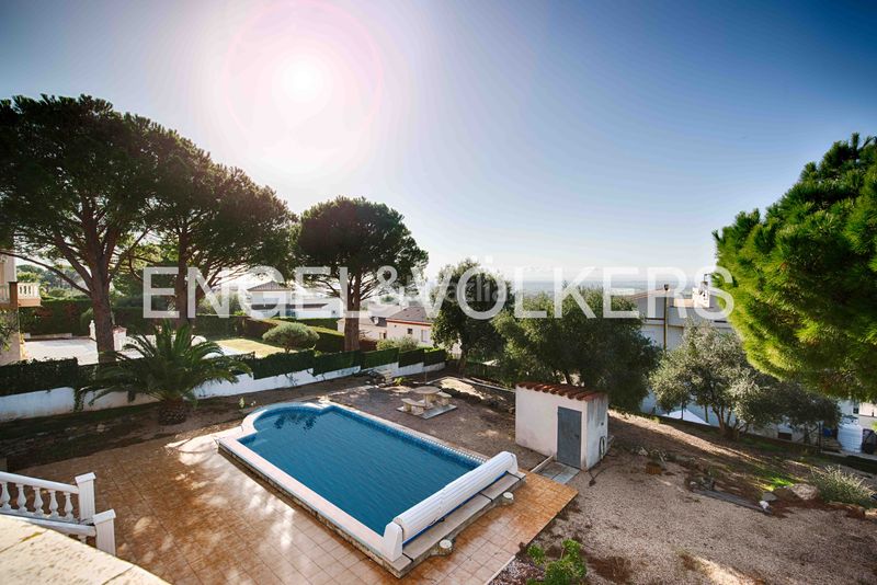 Foto cecb624a-d29e-4c6b-bf03-8bde61abd1f8. Casa amb calefacció piscina a Pau