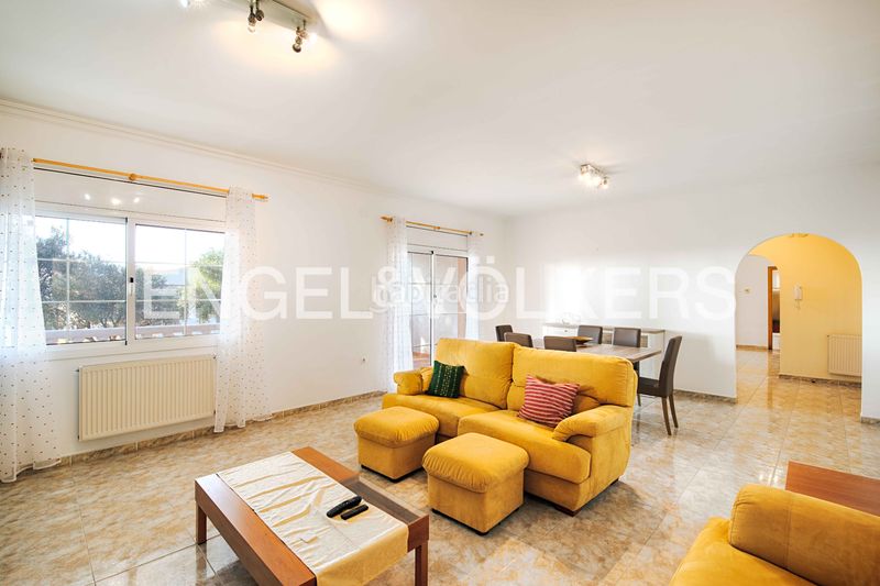 Foto eb03c654-45d5-4317-9ecf-434d5a903537. Casa amb calefacció piscina a Pau