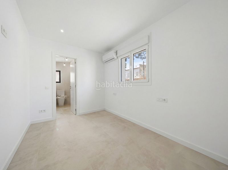 Foto 0f6a17ec-068b-4e82-a466-1a7976cf6c7a. Casa amb aparcament piscina a Alberes Empuriabrava