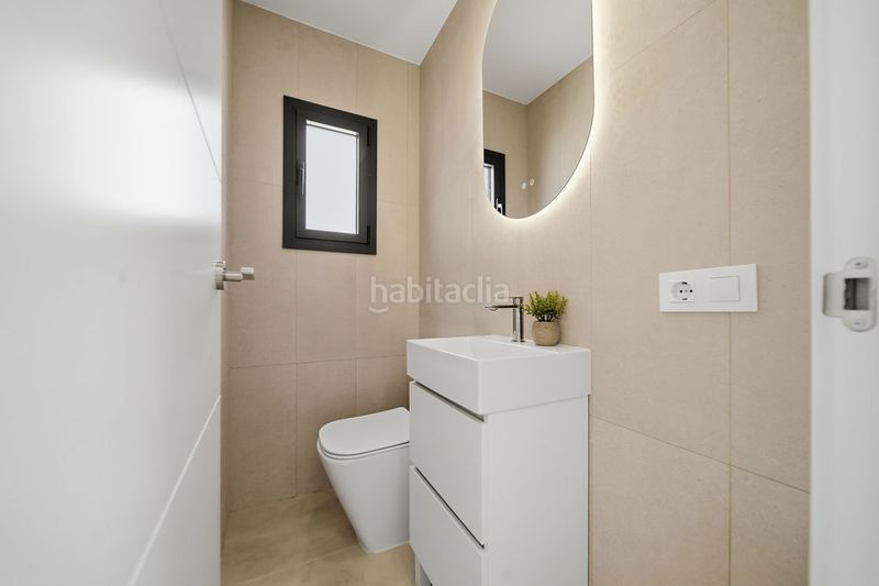 Foto c9268686-44c0-4700-b8f0-3deeac3fd8fb. Casa amb aparcament piscina a Alberes Empuriabrava