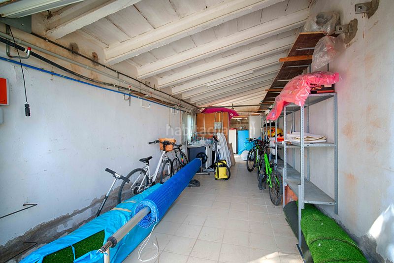 Foto 7c2f6195-86b2-4126-9a11-8fcfab758223. Casa amb aparcament piscina a Cap Ras - Creus - Falconera Empuriabrava