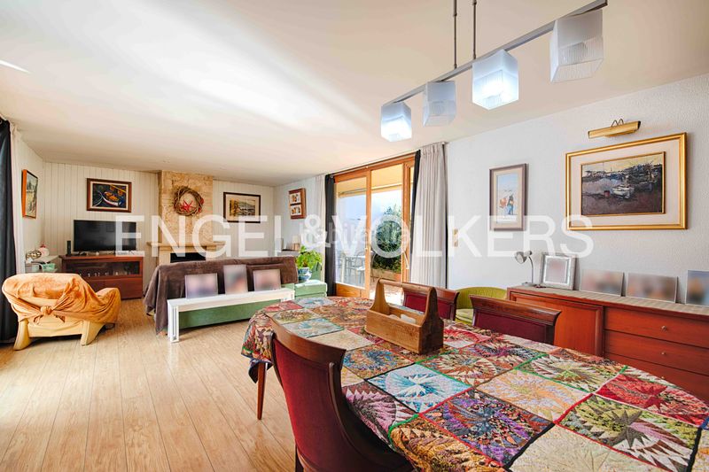 Foto 77fb2fa2-cb6e-4d0b-ad51-5181aa6faf0e. Casa adossada amb xemeneia calefacció aparcament piscina a Llançà