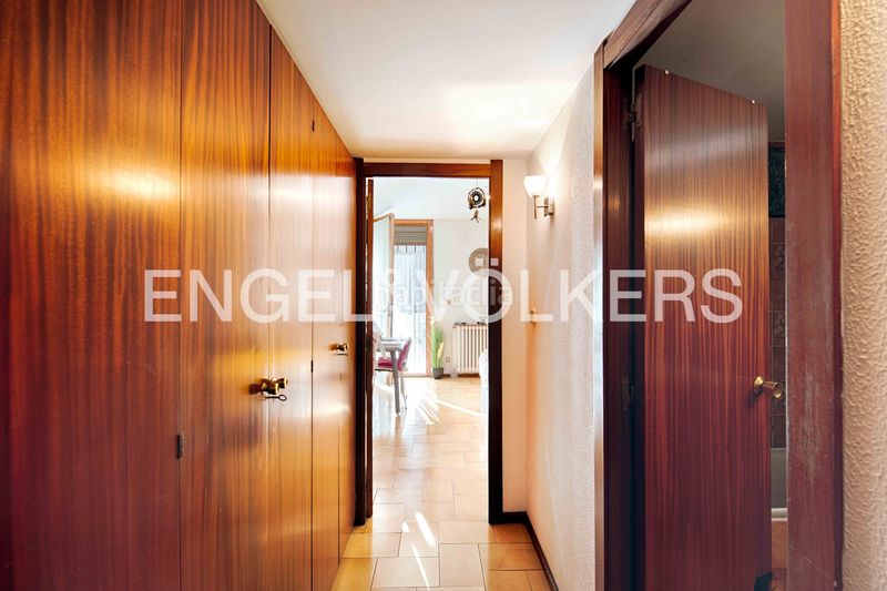 Foto aa8a6df4-dbf6-4431-a125-57c2c1df6e35. Casa adossada amb xemeneia calefacció aparcament piscina a Llançà