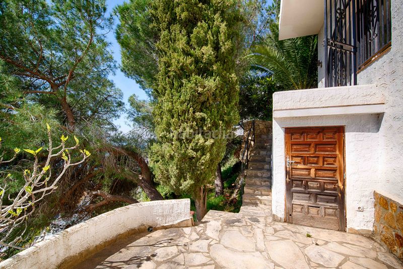 Foto cde3a45d-f65d-4ea9-8bbc-5216d6a6c5cb. Casa amb piscina a Puig Rom-Canyelles-Almadrava Roses