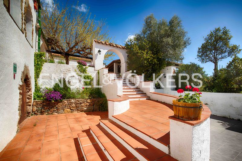 Foto 237e29e3-0fab-4e78-8dc0-6eebf91cc5a9. Masia a Nord Roses