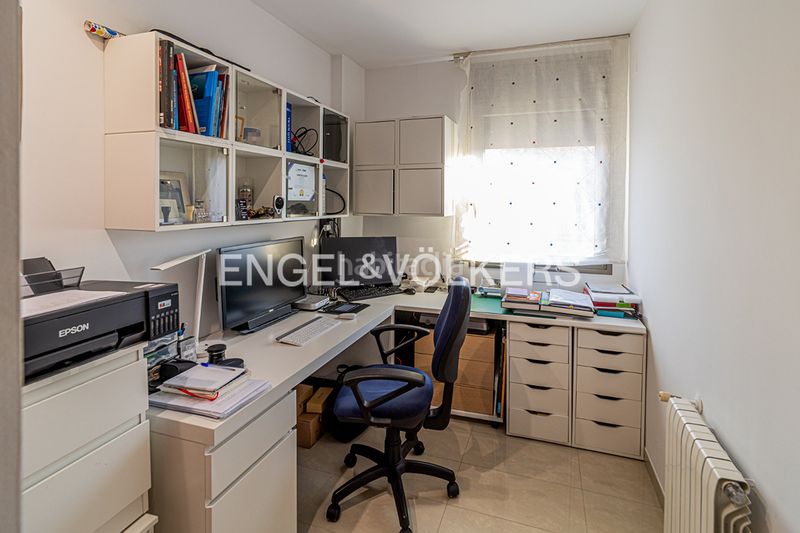 Foto 5117ce50-2440-4690-a1d7-e4a8369135d5. Casa adossada amb aparcament a Poble Nou-Olivar Gran Figueres