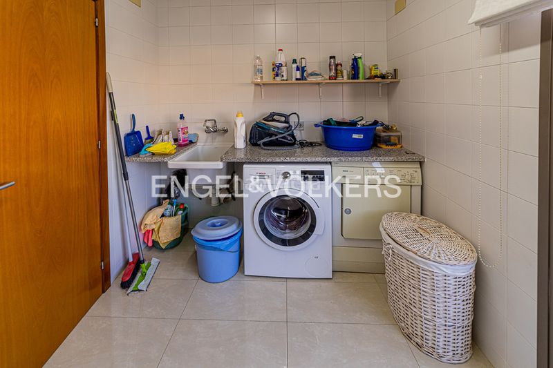 Foto 646da295-7505-42c9-ad89-e283d3942728. Casa adossada amb aparcament a Poble Nou-Olivar Gran Figueres