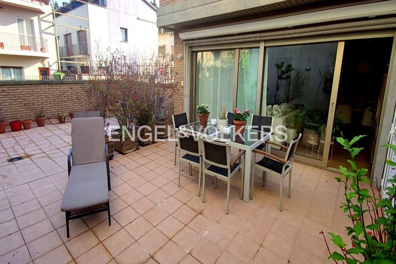 Foto f556ec0e-0152-45fd-a62f-175ec4a73e8b. Casa adossada amb aparcament a Poble Nou-Olivar Gran Figueres