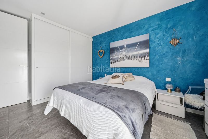 Foto 1f536053-9564-475a-bc30-09c6ff5c4a9b. Casa amb aparcament piscina a Carmençó Empuriabrava