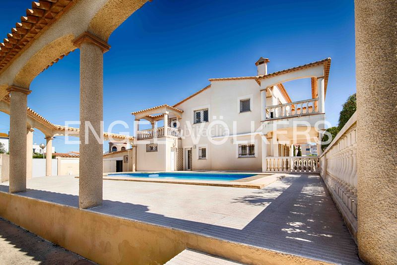 Foto 0de0794b-b266-4181-a98d-9476afdfbe82. Casa amb calefacció aparcament piscina a Santa Margarida Roses