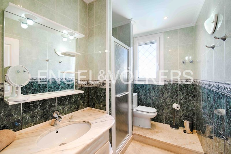 Foto 898250f7-fdaa-42da-b301-6e13e8d5ef01. Casa amb calefacció aparcament piscina a Santa Margarida Roses