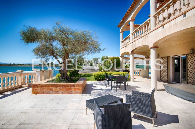 Foto c54e220a-0030-4fd5-afc3-5db0d743204e. Casa amb calefacció aparcament piscina a Santa Margarida Roses
