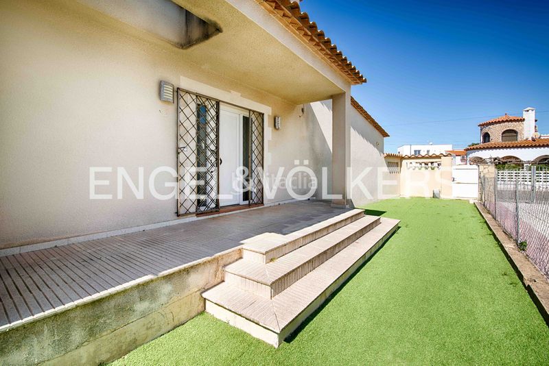 Foto d3280e2b-8a67-4855-bcde-a85231d6885b. Casa amb calefacció aparcament piscina a Santa Margarida Roses