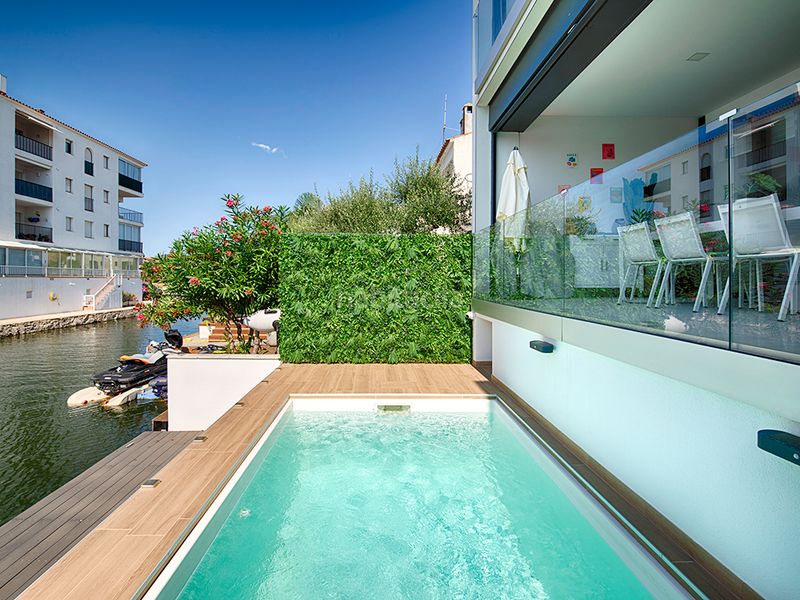 Foto 7a79c855-0f96-459d-9215-de18b3752654. Casa adossada amb aparcament piscina a Port Banyuls - Port Alegre - Port Empordà Empuriabrava