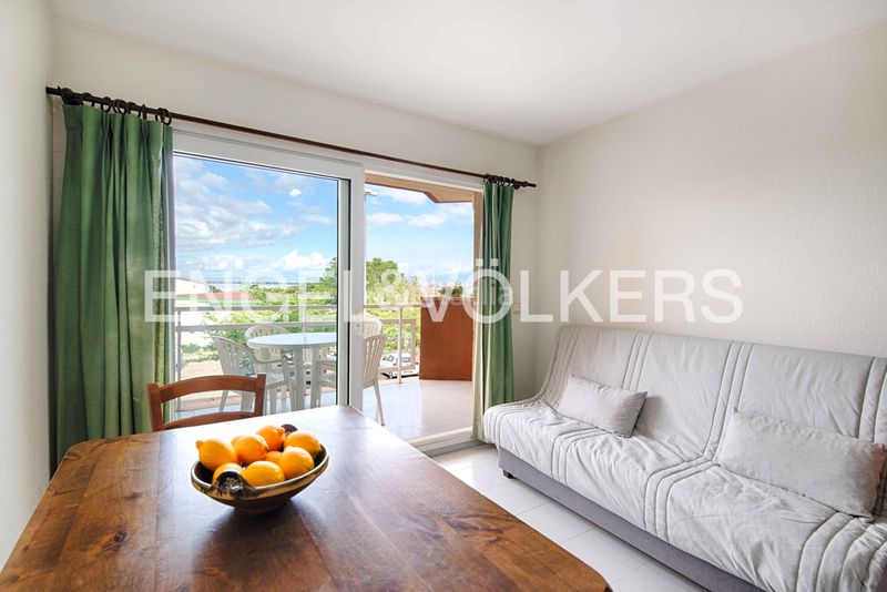 Foto 20a99787-d25c-4c08-b613-1baf84ebcb1d. Apartament a plaça carles fages de climent 3 a Puig Rom-Canyelles-Almadrava Roses