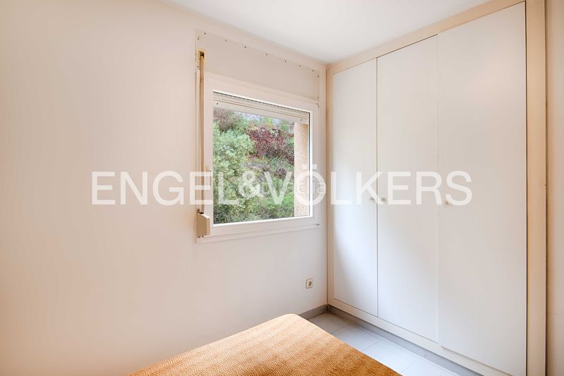 Foto 9d0ed894-c417-4000-8ce6-72216b54f0fd. Apartament a plaça carles fages de climent 3 a Puig Rom-Canyelles-Almadrava Roses