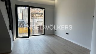 Ático  Carrer dels tints. Ático en el centro de figueres, reformado y listo para entrar a