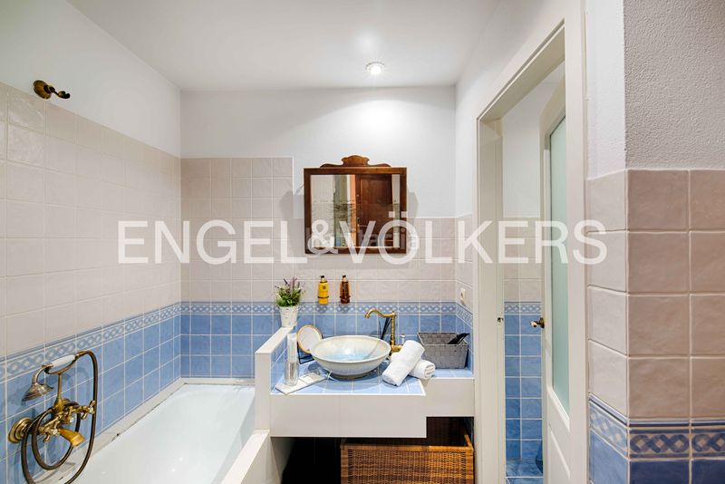 Foto 5d1019ff-77c8-44f3-bfae-dbaed6ca0df8. Casa amb xemeneia piscina a Terrades