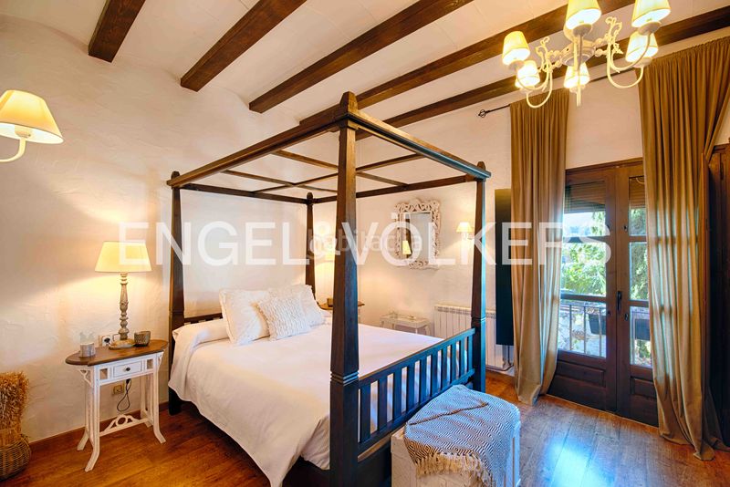 Foto e6ac94a9-c2b9-4076-aa3e-3bdc9f61599b. Casa amb xemeneia piscina a Terrades