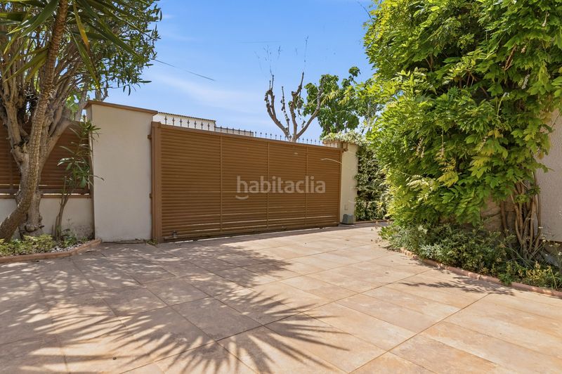Foto bc5d9352-a497-4676-9ce9-5bf9e662bdea. Xalet amb piscina a Cap Ras - Creus - Falconera Empuriabrava