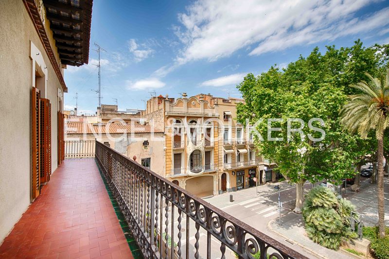 Foto 288a6be7-98d2-4d9f-8667-658f9c86bba2. Pis a carrer monturiol 10 a Centre Figueres