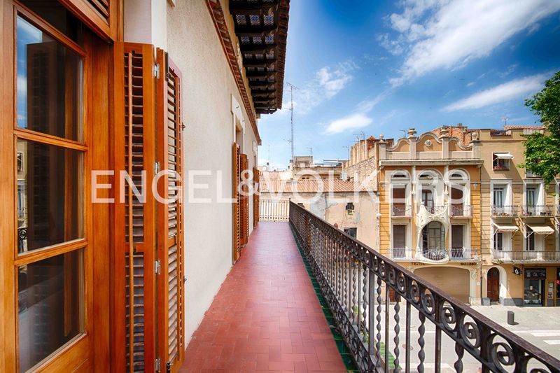Foto d348afe5-44ed-44c5-a210-87c83f616319. Pis a carrer monturiol 10 a Centre Figueres