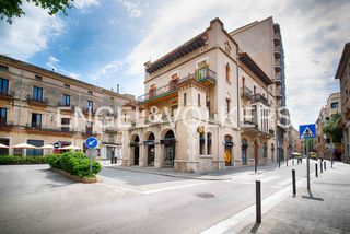 Flat  Carrer monturiol 10. Exclusiva - apartamento excepcional en la residencia de infancia