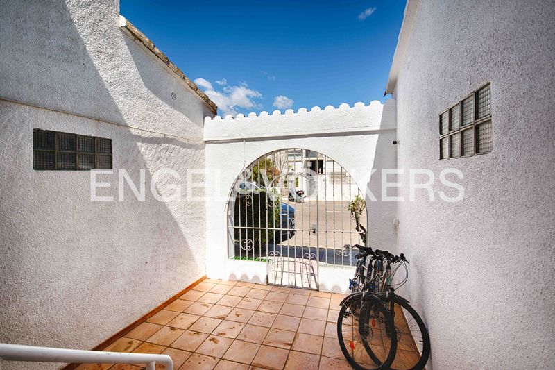 Foto 09cb1d3e-d850-4e79-942e-d7f8f675c714. Casa aparellada a Santa Margarida Roses