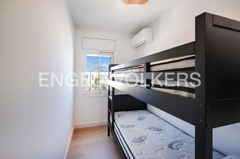 Foto bb6f7119-4dcd-43cc-a1dc-5ec077352864. Casa aparellada a Santa Margarida Roses
