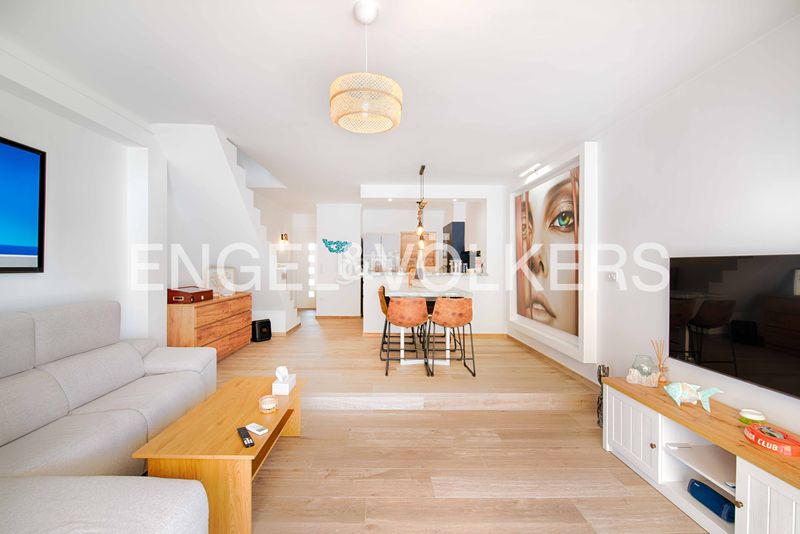 Foto eb40b1ed-5d1e-42ce-ac56-3e30f7481154. Casa aparellada a Santa Margarida Roses