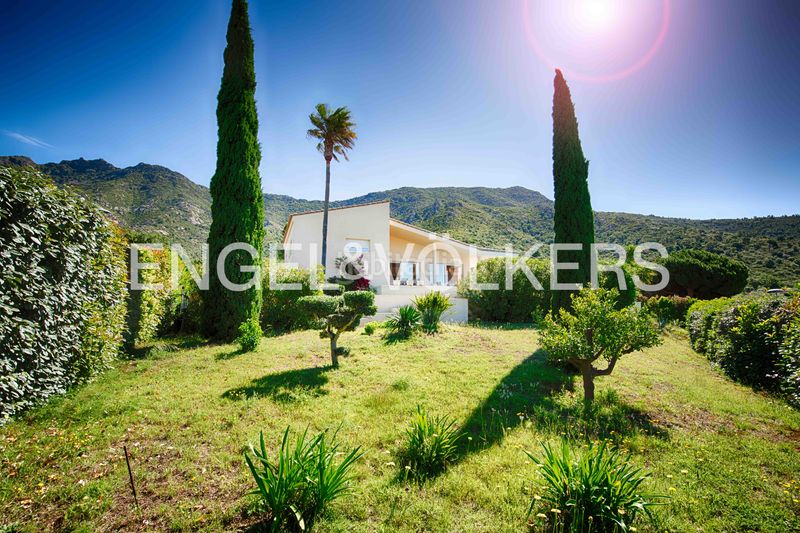 Foto 4398e2b4-d15f-424b-91d2-6938017753cc. Casa amb piscina a Palau-saverdera