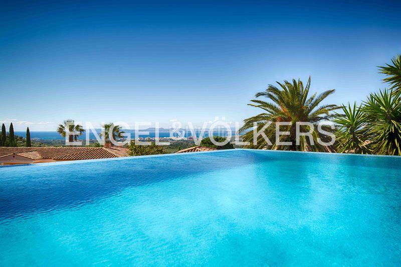 Foto 7a399c26-050b-46d4-a853-9387c2eb353b. Casa amb piscina a Palau-saverdera