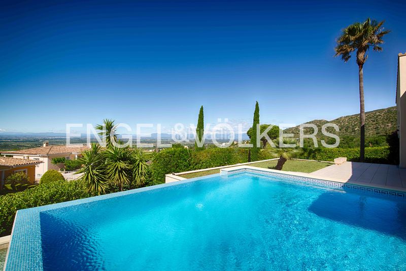 Foto b4db70e4-147d-4e7f-89e9-9c1a9abc24e1. Casa amb piscina a Palau-saverdera