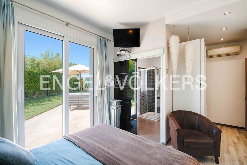 Foto 0d173d92-ba64-4f05-9f51-67139c40218f. Casa amb piscina a Palau-saverdera