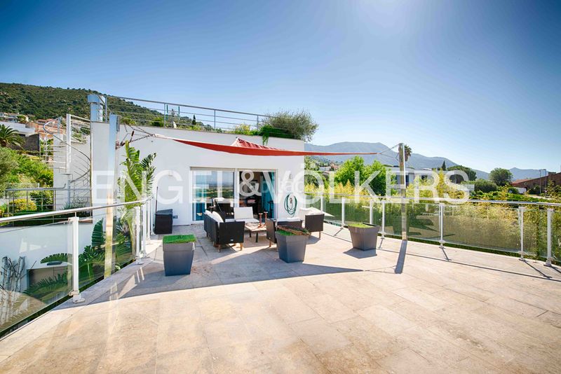 Foto 2e8e505d-fd06-4573-96e2-10991229bf7b. Casa amb piscina a Palau-saverdera