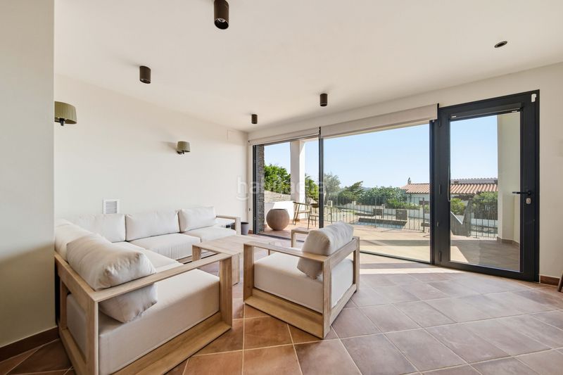Foto 7ae4bdd9-c8c9-472c-a6ac-9515f33d9e67. Casa aparellada amb piscina a Cadaqués