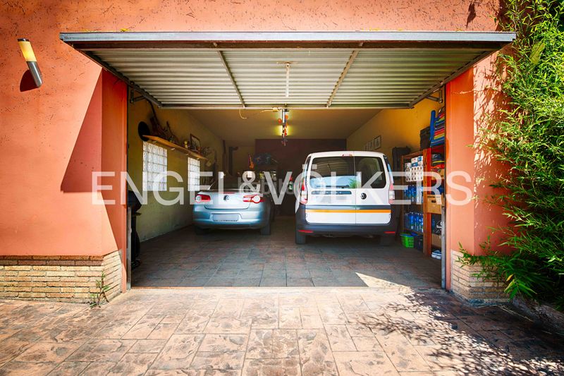 Foto 5a81cc94-38d1-46d6-b9a5-516da0152279. Xalet amb xemeneia calefacció aparcament piscina a Navata
