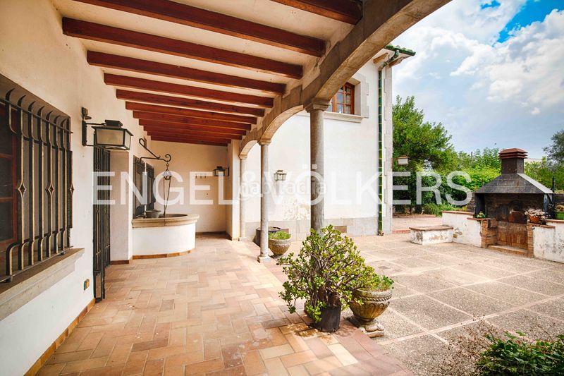 Foto 1e85b54c-cc61-4309-a13d-64ba17a97474. Casa adossada amb xemeneia calefacció aparcament piscina a Ordis