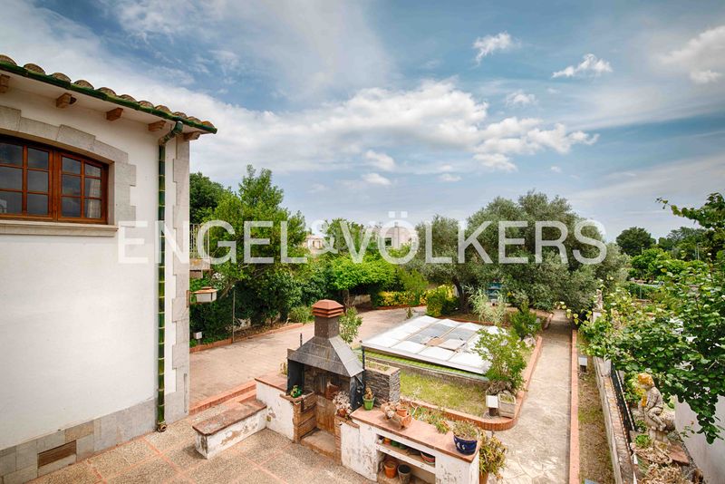 Foto 60884dc9-e509-480e-a982-e51376351e13. Casa adossada amb xemeneia calefacció aparcament piscina a Ordis