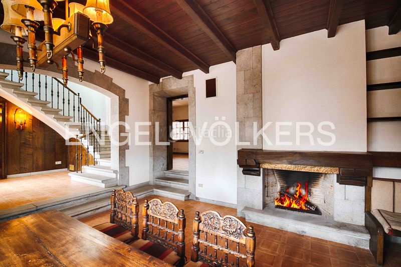 Foto f6a51158-65aa-409b-963d-d5b900c12b7e. Casa adossada amb xemeneia calefacció aparcament piscina a Ordis