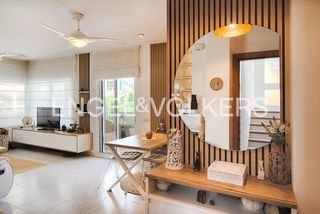 Ground floor  Carrer montserrat. Apartamento en cau del llop, llançà, con vistas al mar, jardín y