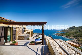 Casa  Carrer puig gros. Villa de lujo con vistas panorámicas al mar en tamariua, el port