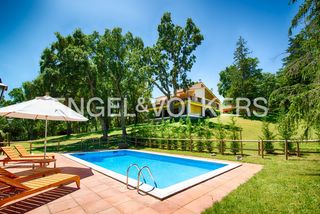 Chalet  Carrer de la cardona. Casa reformada con vistas a la montaña y piscina en maçanet de c