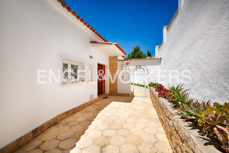 Foto 1ed2df88-79f5-499c-84ef-f88edf40bd25. Casa amb piscina a Els Grecs-Mas Oliva Roses