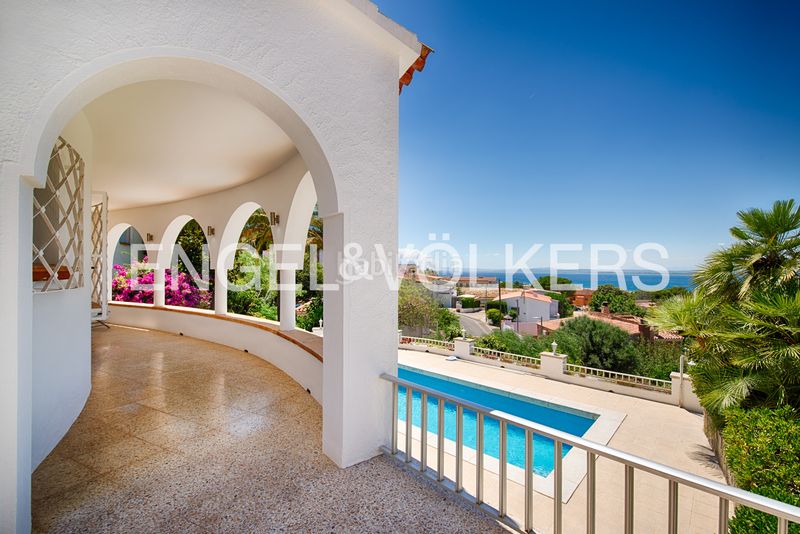 Foto 8edfdbc0-744f-496d-b124-e15a89e65087. Casa amb piscina a Els Grecs-Mas Oliva Roses